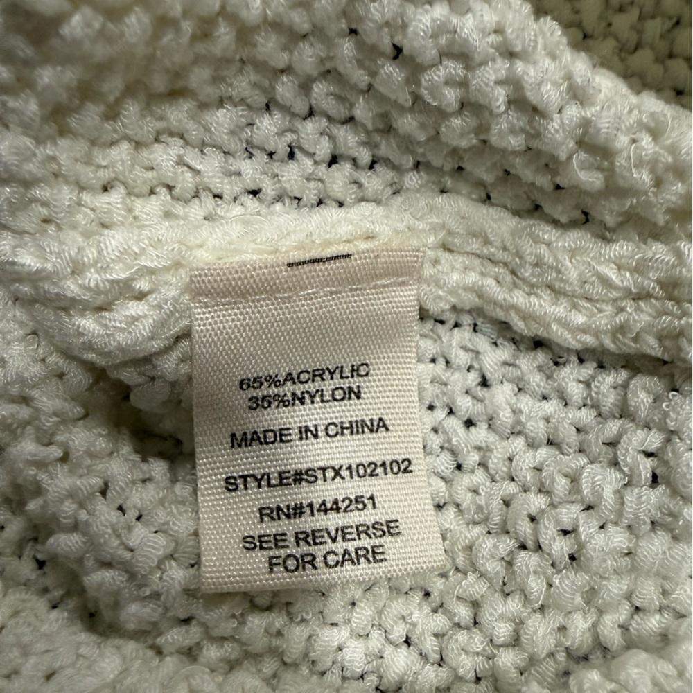 Jessica Simpson Cream Crew Neck Sweater NWOT - Picture 5 of 6